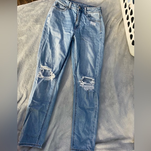 American Eagle Women’s Mom Jean size 0 regular - Picture 1 of 3